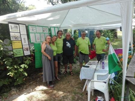 St Juire Stand2